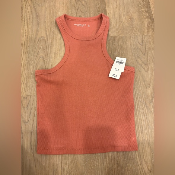 NWT ABERCROMBIE Women's Sleeveless Coral Top - Picture 1 of 4